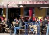 Le caf&eacute; de la place